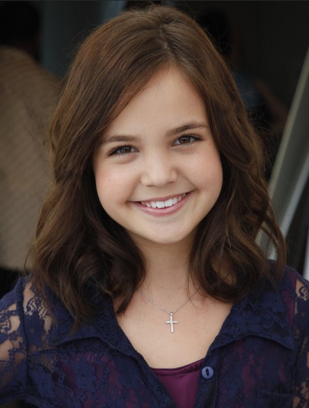 Bailee Madison Soft Curls Hairstyle Girls Haircuts