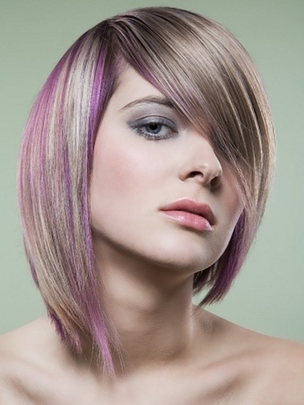 Straight hairstyle looks superbly sexy and graceful. It can earn you ...