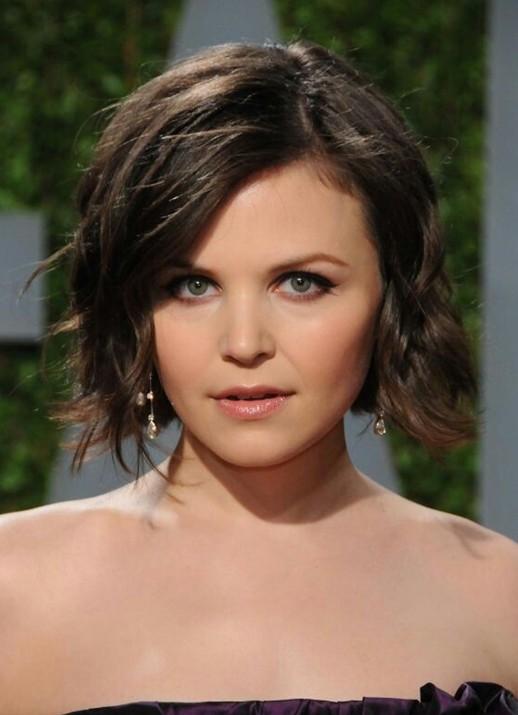20 Trendy Short Haircuts: Hairstyles for Wavy Hair