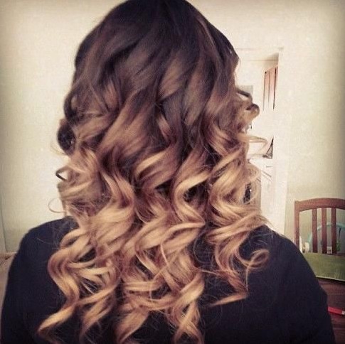 Long Curly Hair Styles: Pretty hairstyles for long hair for girls 