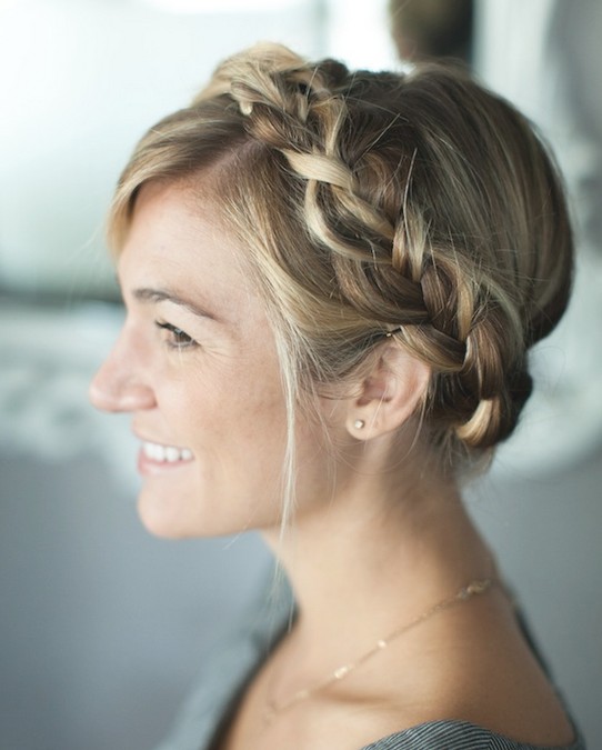Simple Braided Crown Hairstyle Tutorial: Cute and Easy Hairstyles for 