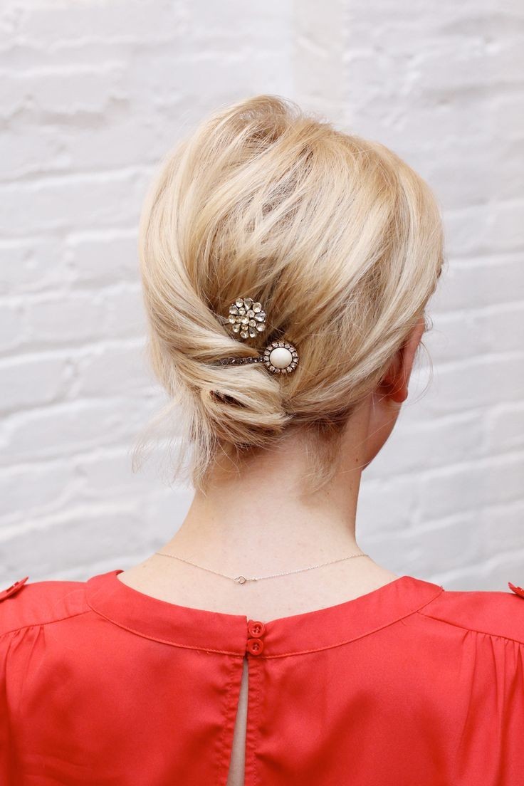 18 Simple Office Hairstyles For Women You Have To See