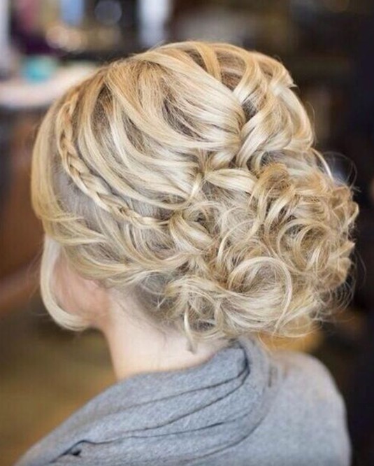 Messy Curls Prom Hairstyles 53