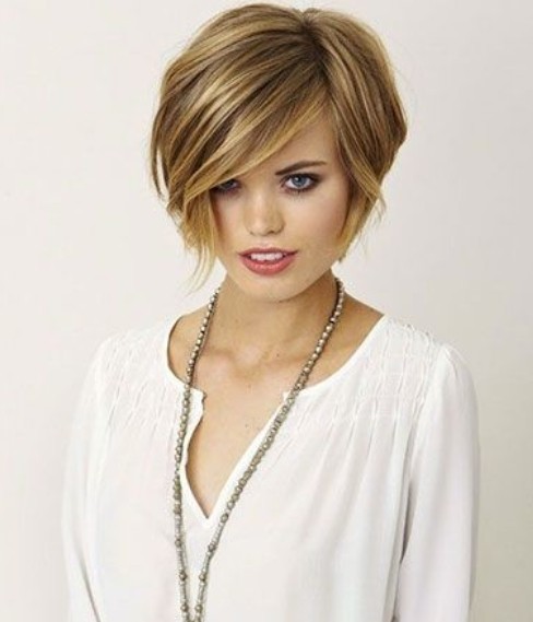 20 Layered Hairstyles For Short Hair Popular Haircuts