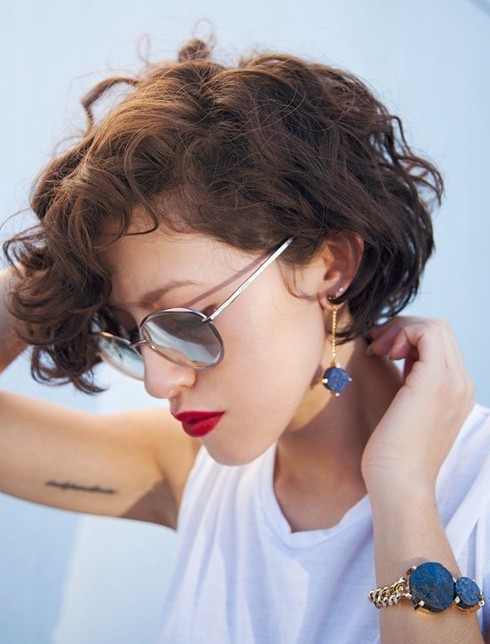 12 Short Hairstyles For Curly Hair Popular Haircuts