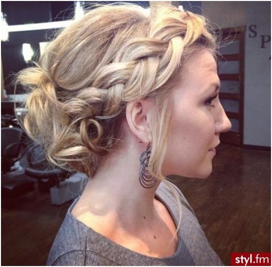 Chic Braided Updos: Updo Hairstyles Ideas - PoPular Haircuts