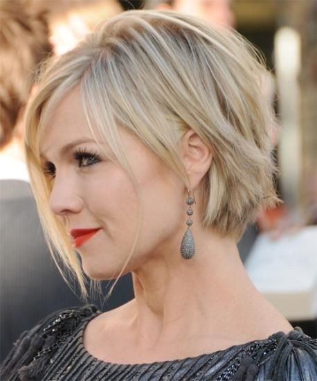 12 Short Hairstyles For Round Faces Women Haircuts Popular Haircuts