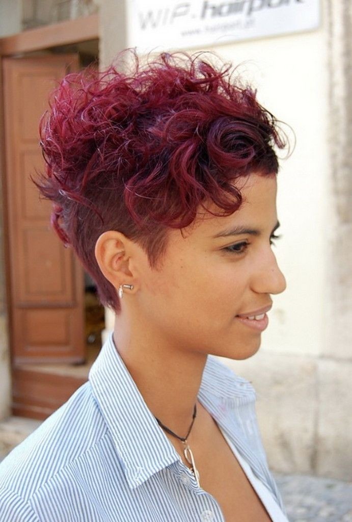 Short Hairstyle Ideas for Thick Hair: Short Layered Hairstyles