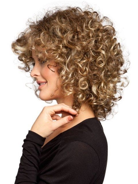 Women Haircut for Curly Hair - Hairstyles for Thin Hair