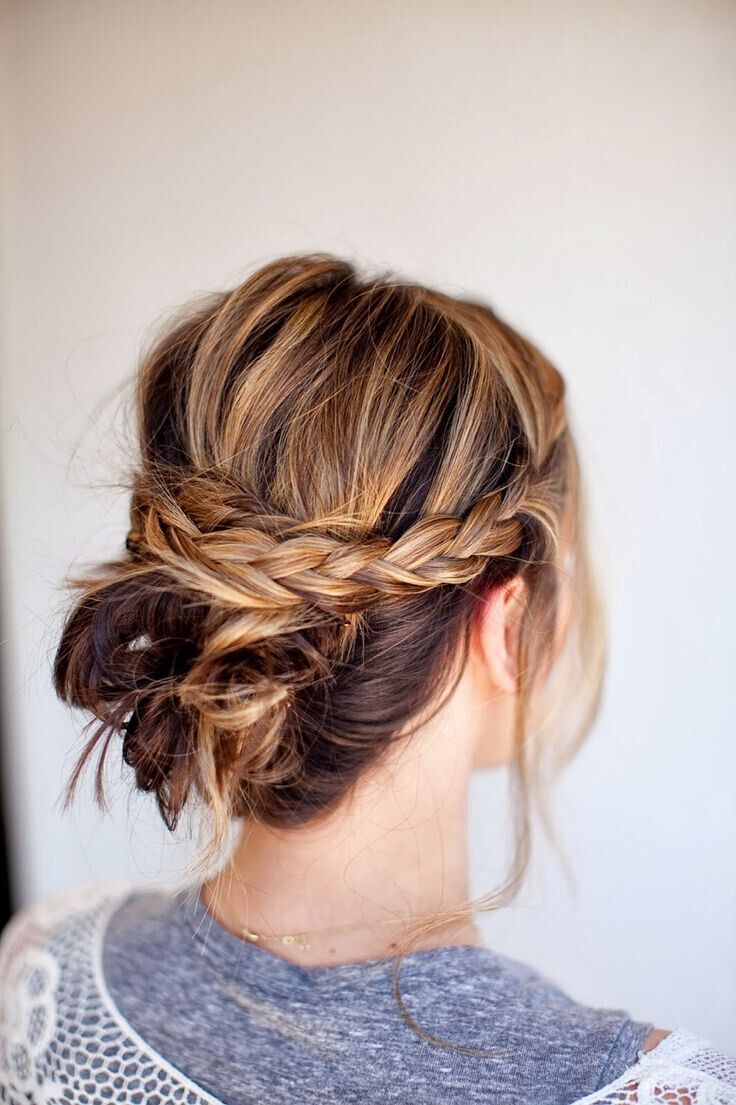 18 Quick And Simple Updo Hairstyles For Medium Hair PoPular Haircuts 18 Quick And Simple Updo Hairstyles For Medium Hair PoPular Haircuts