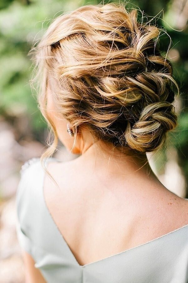 Updo Hair Styles for Long Hair: Prom, Wedding Hairstyle Ideas / Via