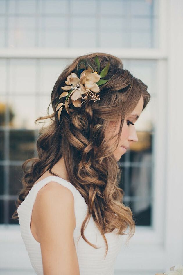 15 Latest Half Up Half Down Wedding Hairstyles For Trendy Brides