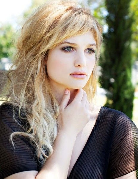 18 Freshest Long Layered Hairstyles with Bangs: Face ...
