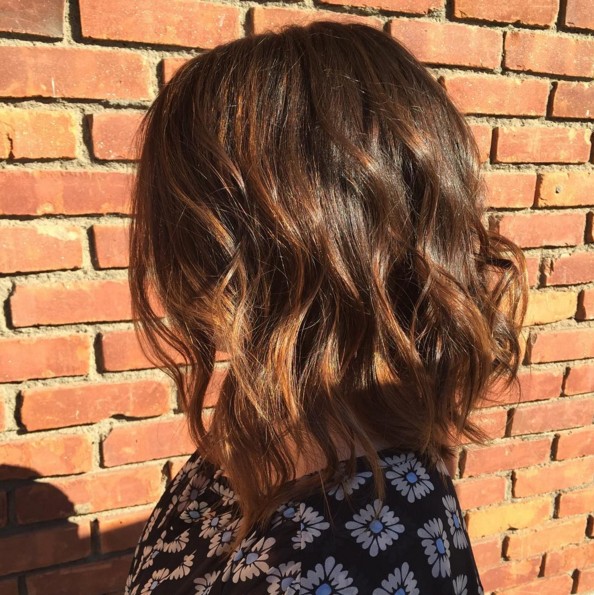 10 Super Fresh Hairstyles For Brown Hair With Caramel Highlights Popular Haircuts