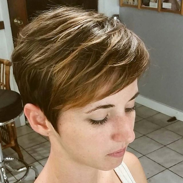 21 Lovely Pixie Haircuts Perfect For Round Faces Short Hair
