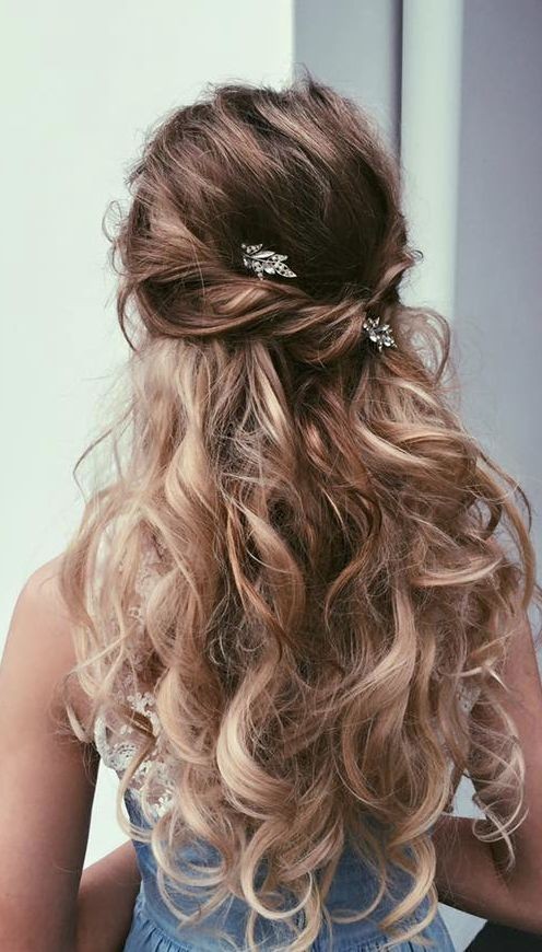 Messy, Half Up Half Down Hairstyle with Long Hair - Prom Hairstyles 2016 - 2017