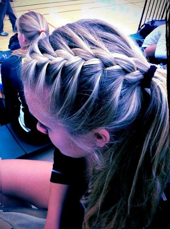 10 Super Trendy Easy Hairstyles For School Popular Haircuts