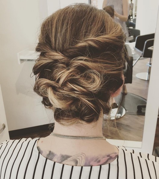 27 Trendy Updos For Medium Length Hair Updo Hairstyle Ideas For 2021