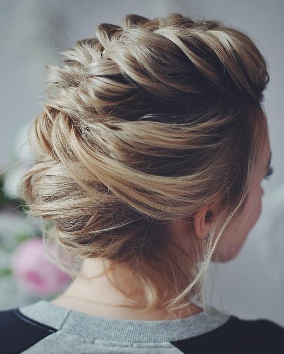 10 Beautiful Updo Hairstyles For Weddings 2020