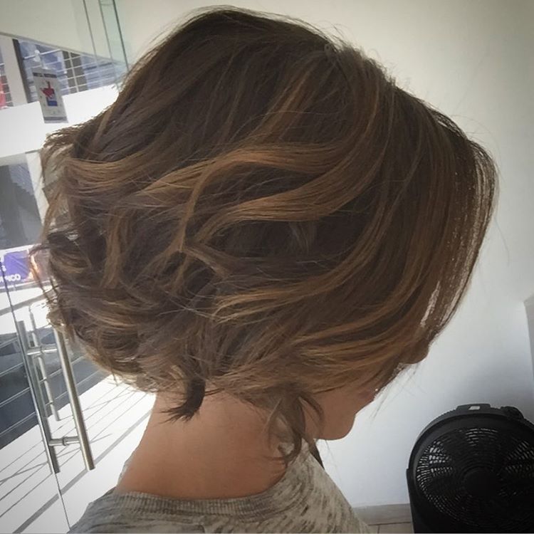 38 Super Cute Ways To Curl Your Bob Popular Haircuts For Women 2020