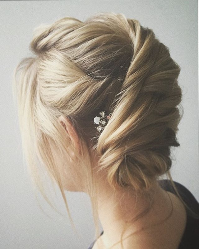 Easy And Pretty Chignon Buns Hairstyles You Ll Love To Try