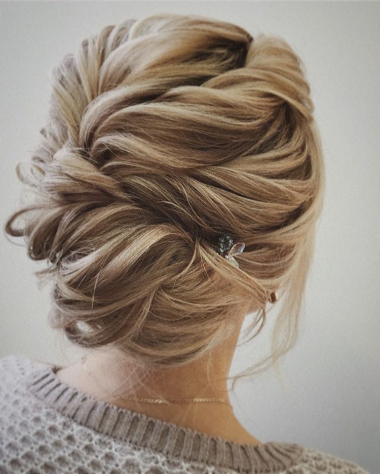 Easy And Pretty Chignon Buns Hairstyles Youll Love To Try 7611