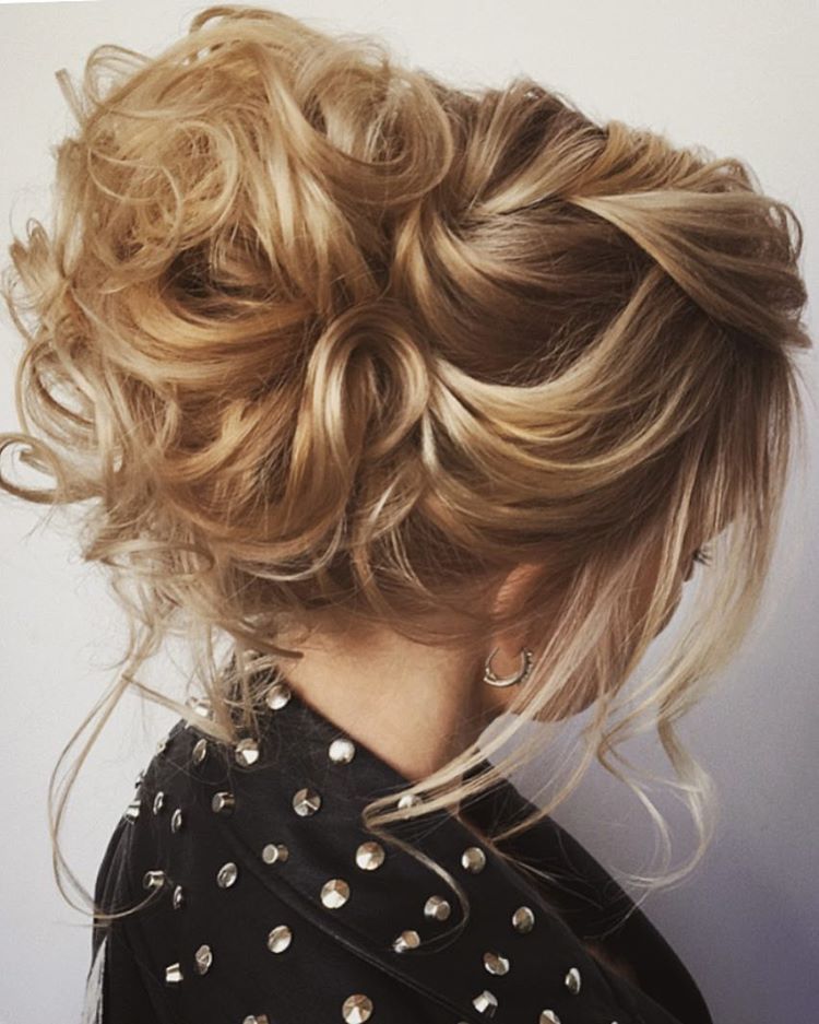 Easy And Pretty Chignon Buns Hairstyles You Ll Love To Try