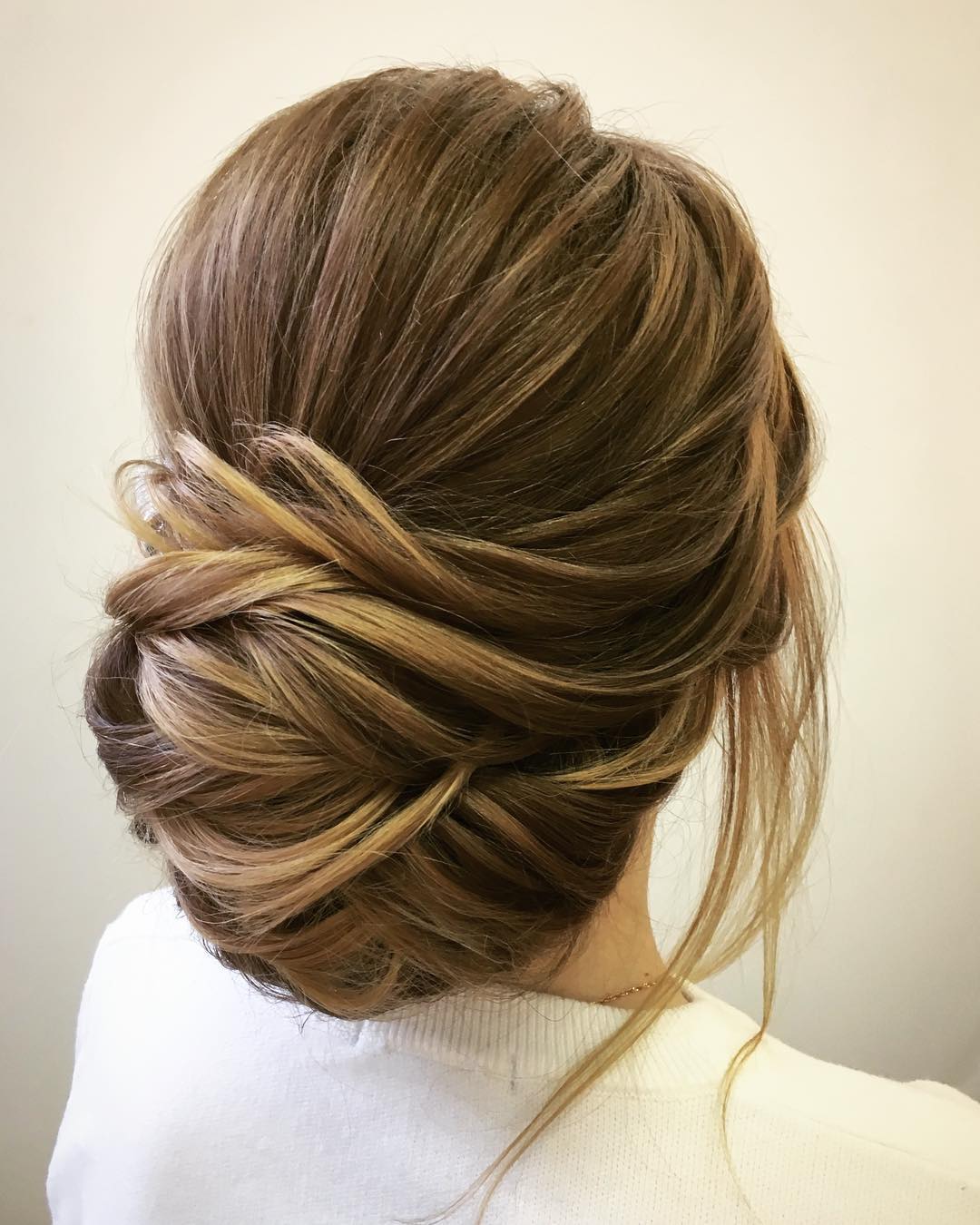 Easy And Pretty Chignon Buns Hairstyles You Ll Love To Try