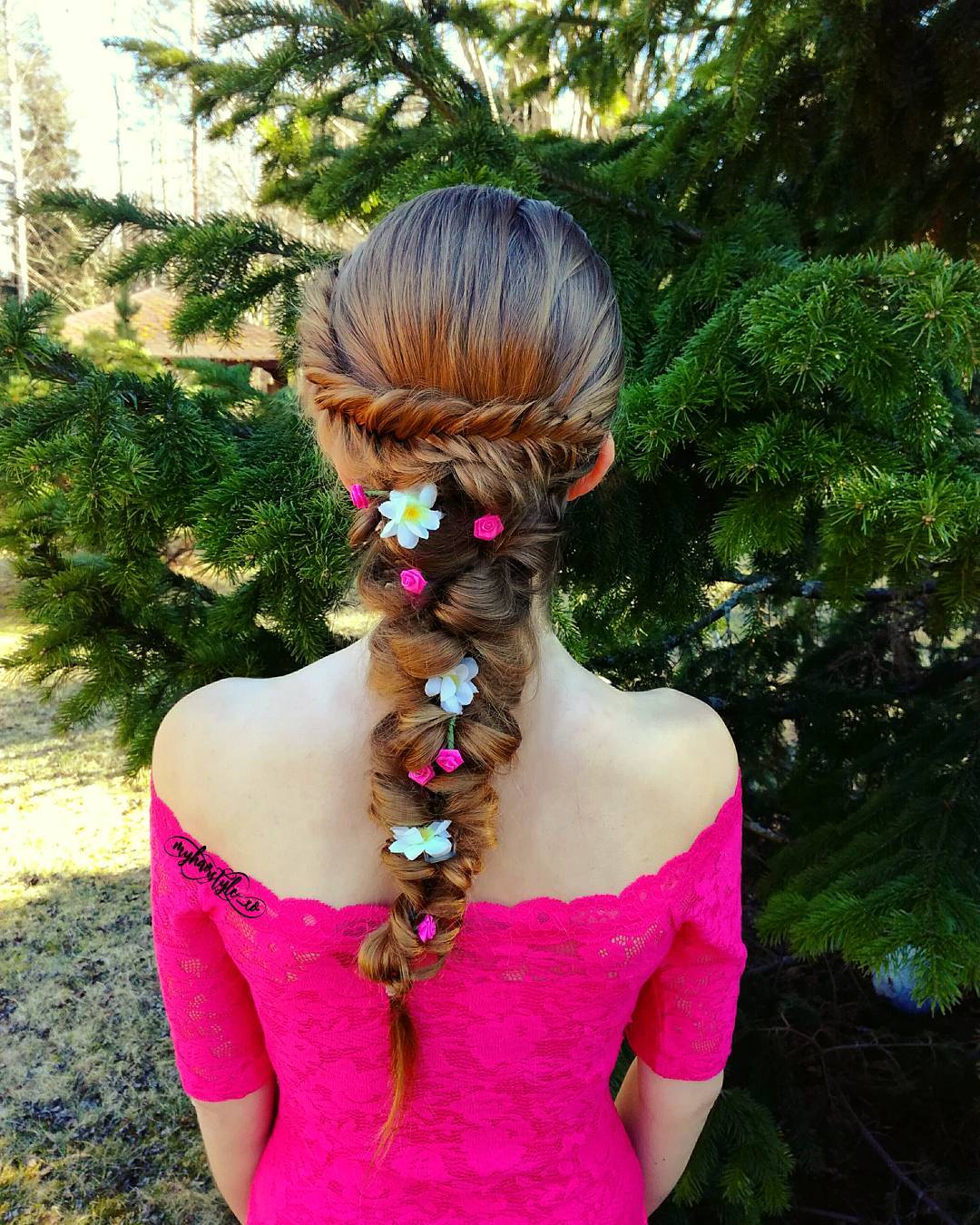 10 Cute, Cool, Messy & Elegant Hairstyles for Prom Looks You'll Love