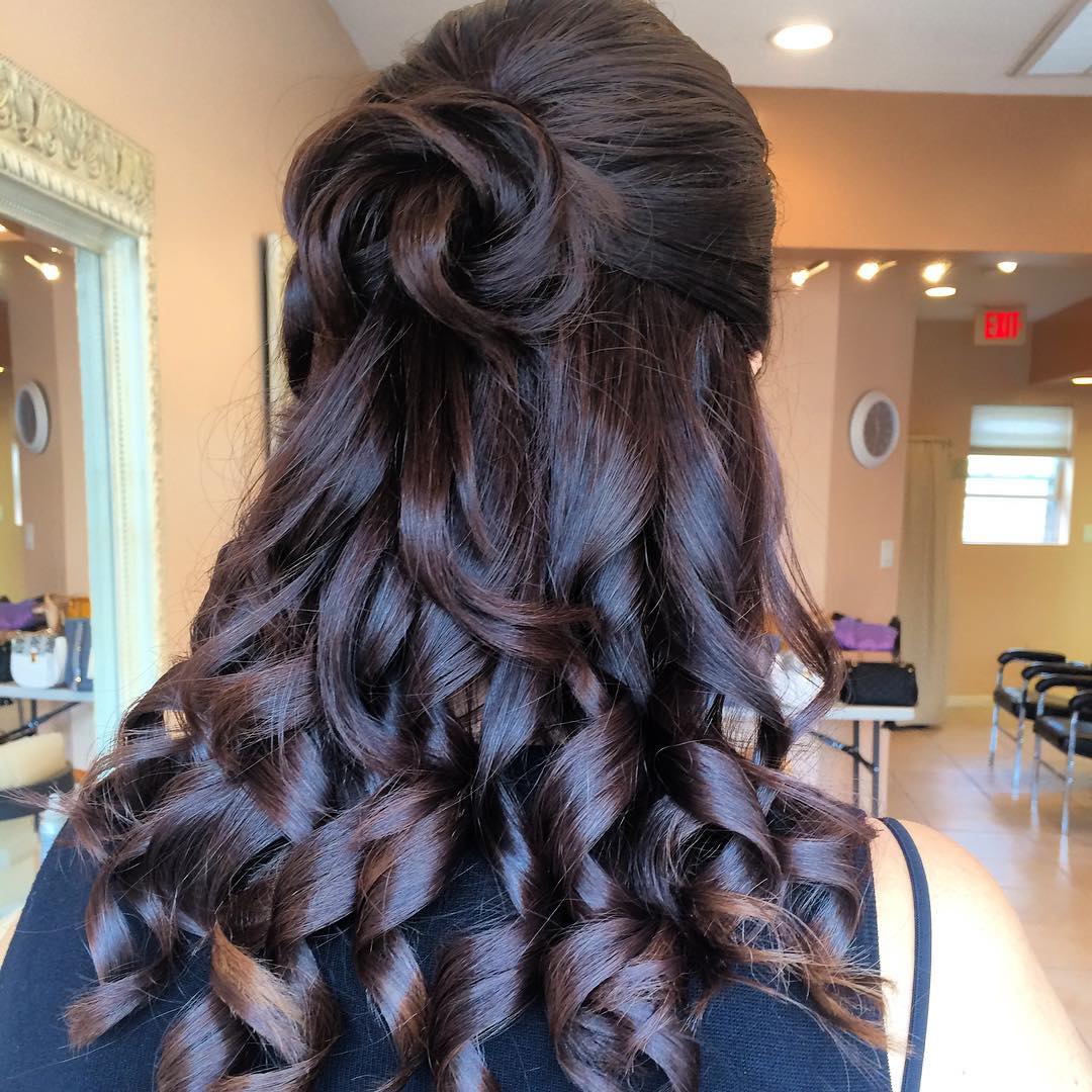 10 Cute, Cool, Messy & Elegant Hairstyles for Prom Looks You'll Love