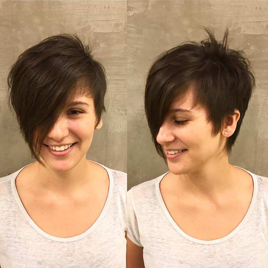 10 Best Short Hairstyles For Thick Hair In Fab New Color Combos 