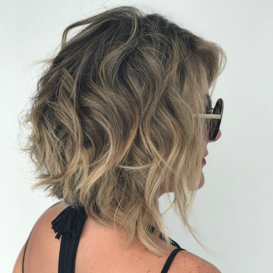 Stylish Short Hairstyle Designs For Women Over 40 50 Best