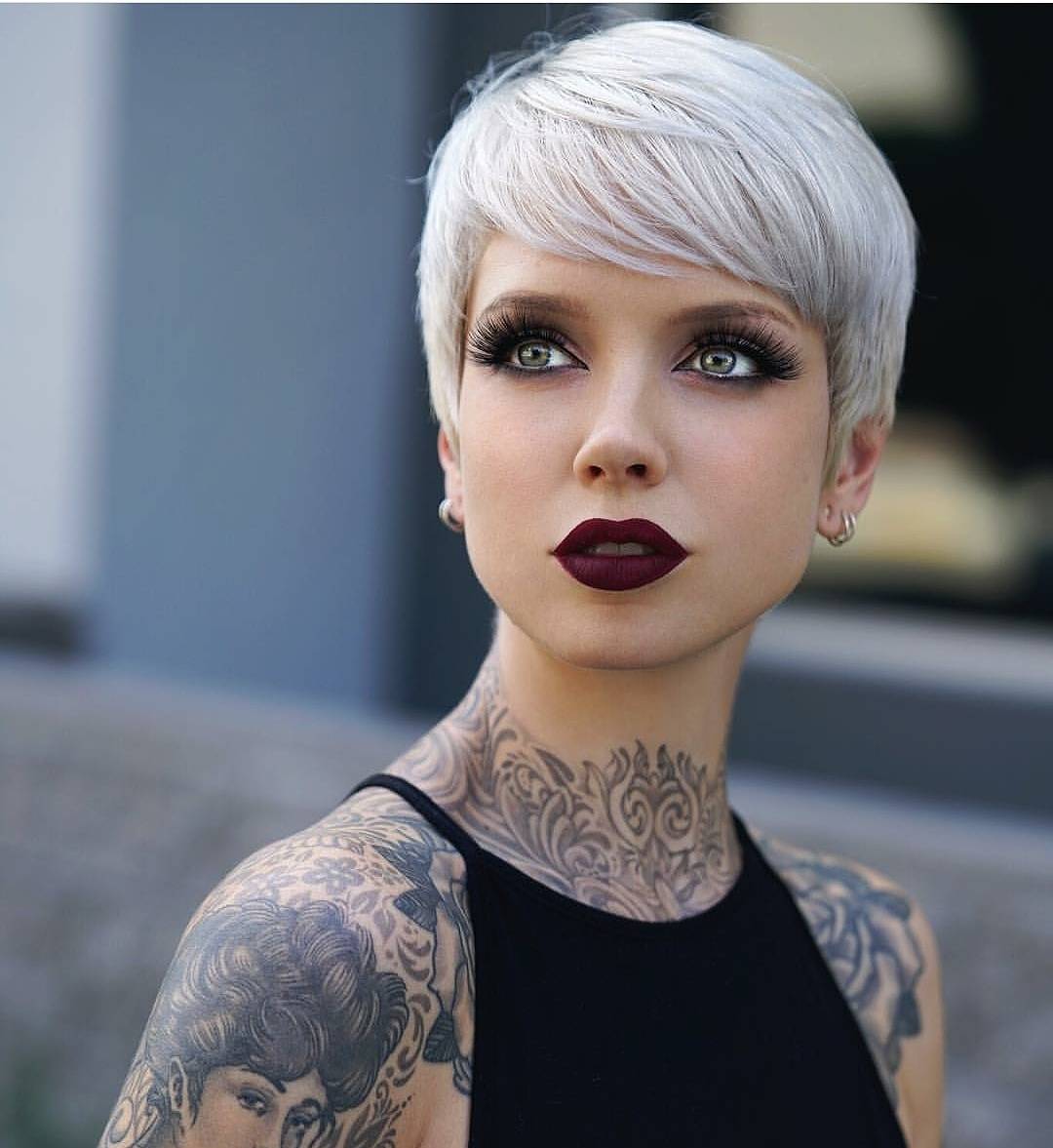 10 Best Short Straight Hairstyle Trends 2021 3439