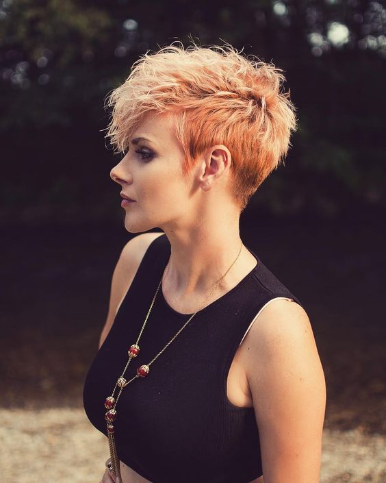 10 Trendy Pixie Hair Cut For Blondes Brunettes 2020