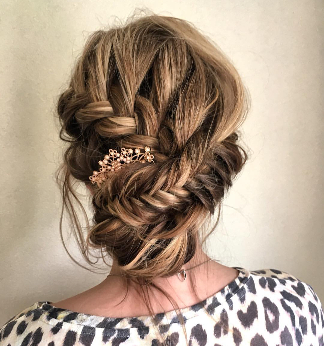 10 Updos For Medium Length Hair From Top Salon Stylists