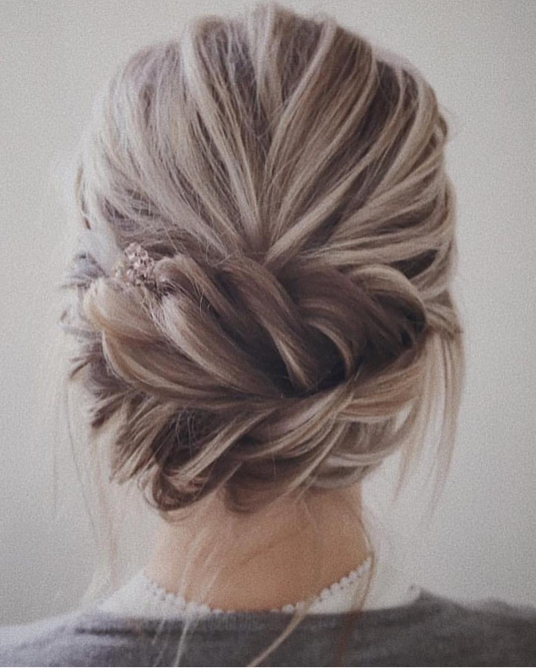 10 Updos For Medium Length Hair From Top Salon Stylists