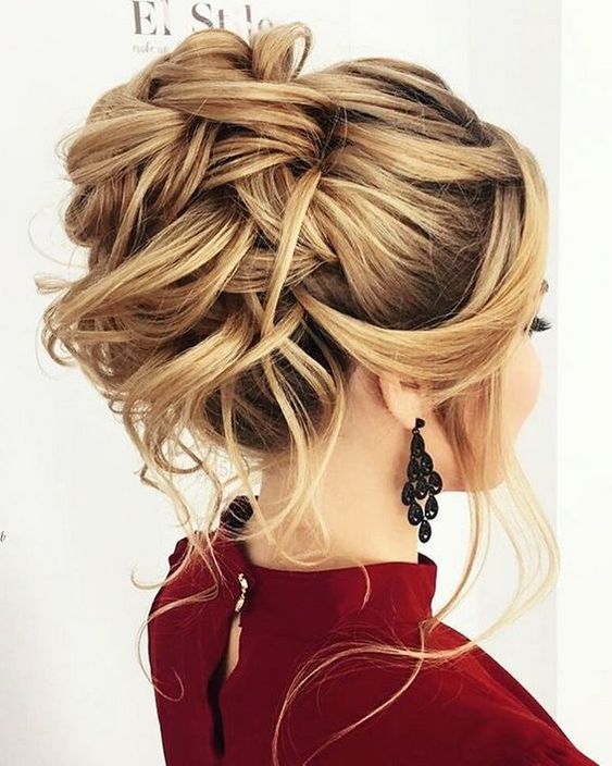 10 Updos for Medium Length Hair from Top Salon Stylists