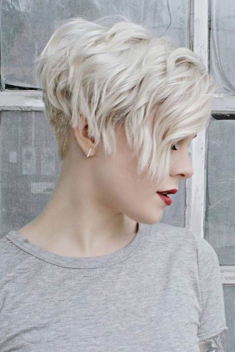 10 Fab Short Hairstyles With Texture Color 2020