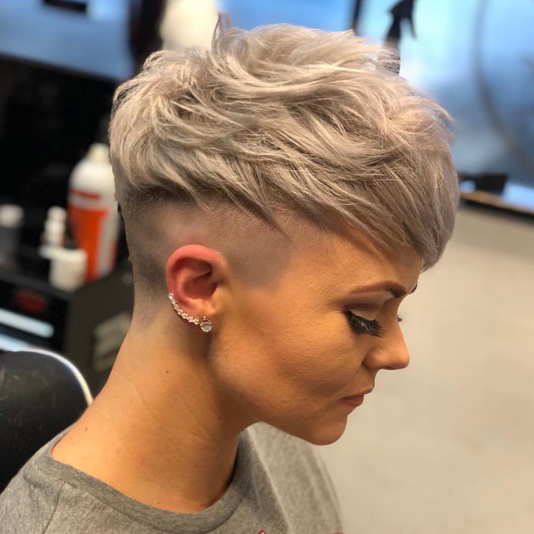 Messy Pixie Haircuts To Refresh Your Face Women Short Hairstyles 2021