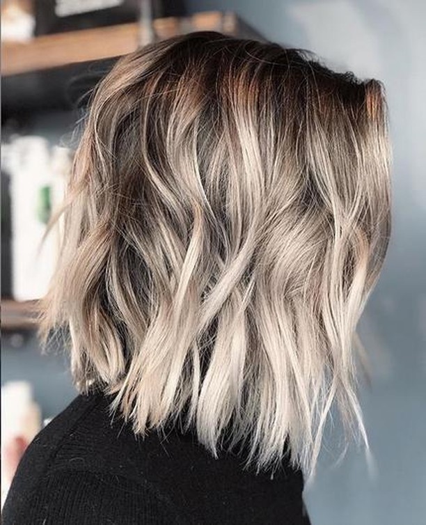 Simple Lob Hair Styles For Women Shoulder Length Haircut With