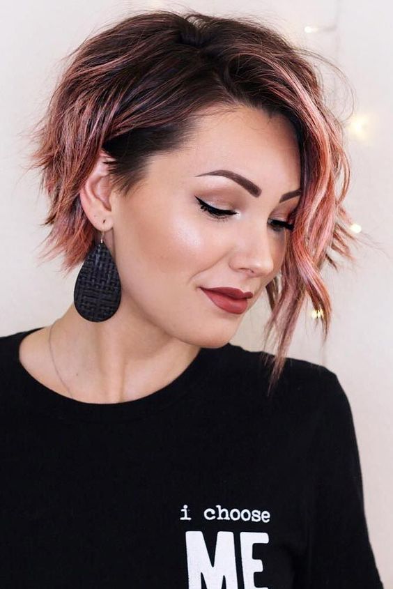 10 Stylish Short Wavy Hairstyles with Balayage - Short ...