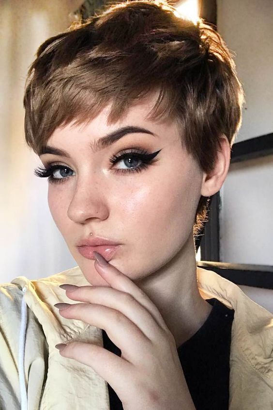 10 Colorful & Stylish Easy Pixie Haircut Ideas Short Pixie Cuts 2021