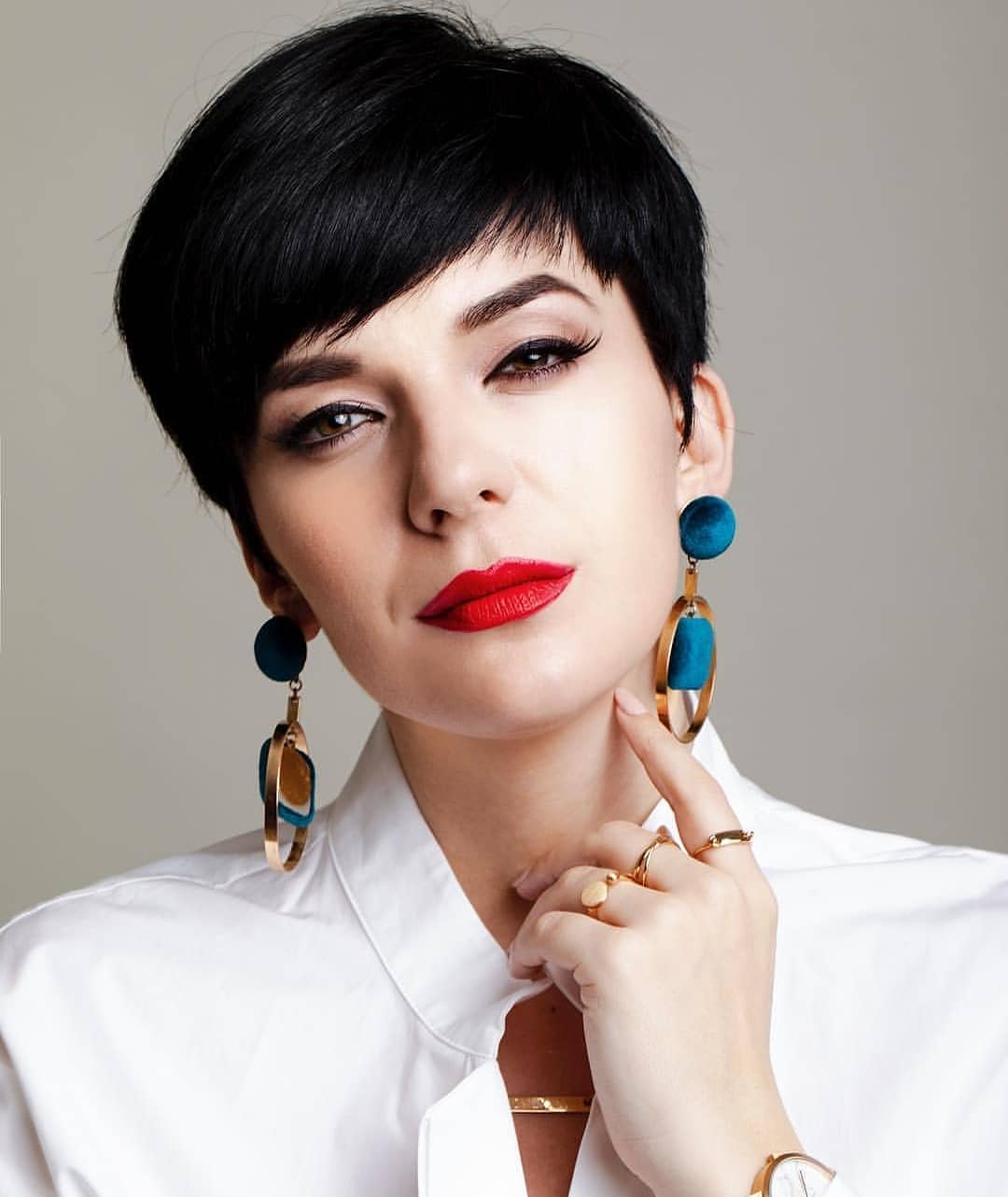 10 Trendy Short Hairstyles for Straight Hair - Pixie Haircut for Female