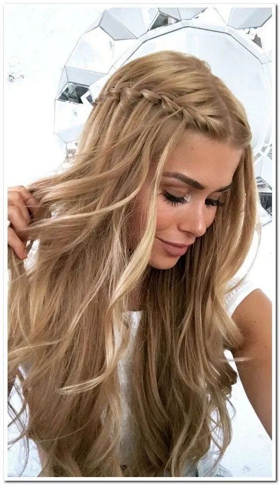 51 Cute Hairstyles For Long Thin Hair for Medium Length