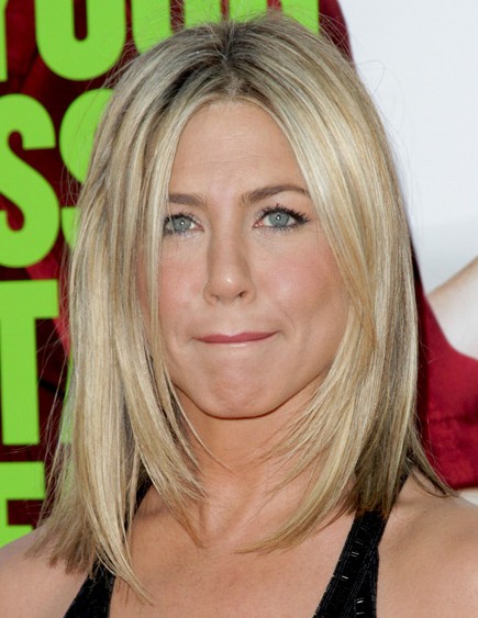 Jennifer Aniston Medium Hairstyles 2012 Popular Haircuts 7101