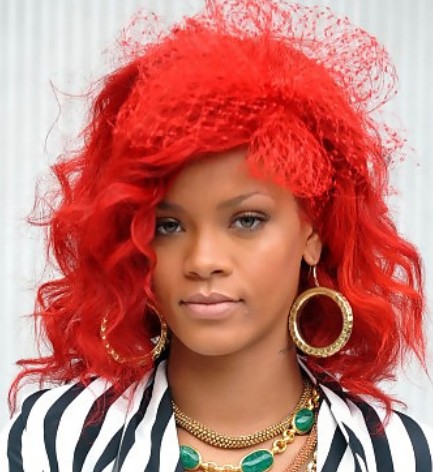 Rihanna on Rihanna Showed Off Her Mid Length Bob Hairstyles  Which Framed Her
