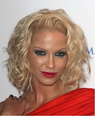 Curly Hair Hairdos on Short Hairstyles 2012     Get A Fresh Look    Popular Haircuts