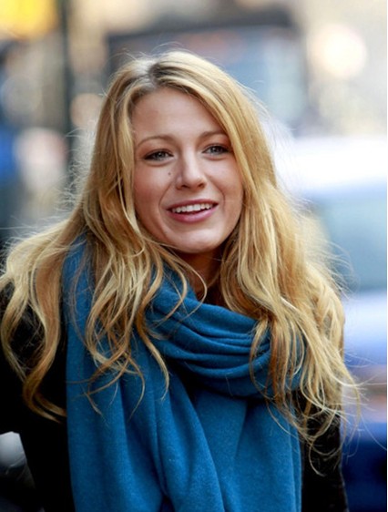 Blake Lively Wavy Hair Styles