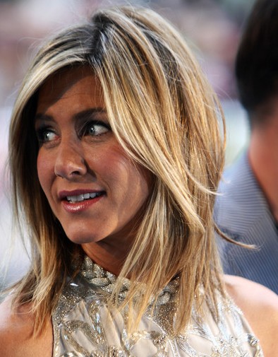 Jennifer Aniston Medium Layered Hairstyles 2012 - PoPular Haircuts