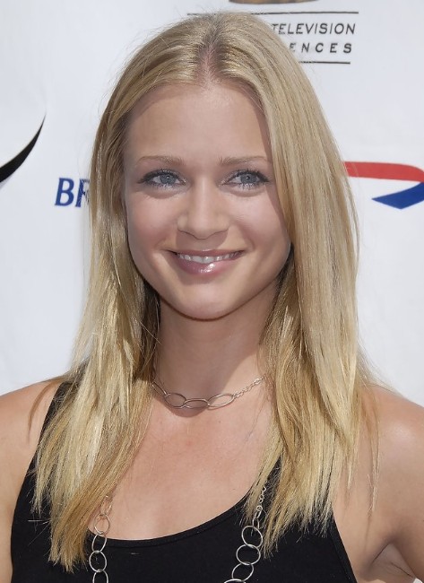 A J Cook Haircut Popular Haircuts